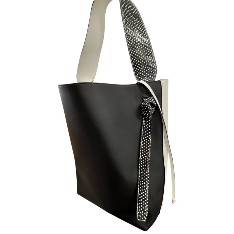 Women's Twisted Cadas Handbag Black