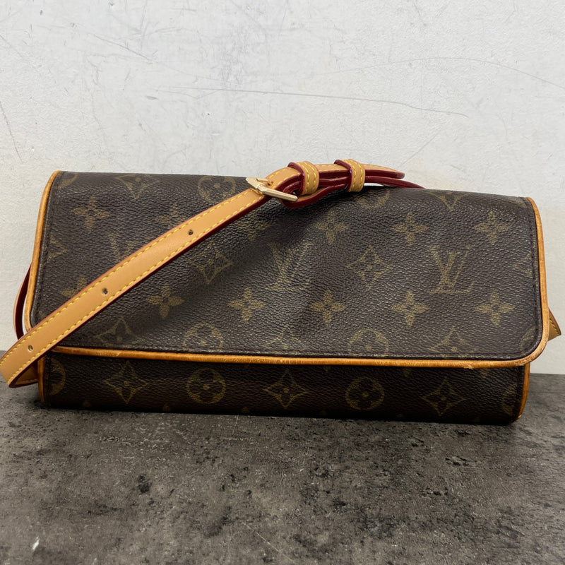 Women's Pochette Twin GM Bag Brown