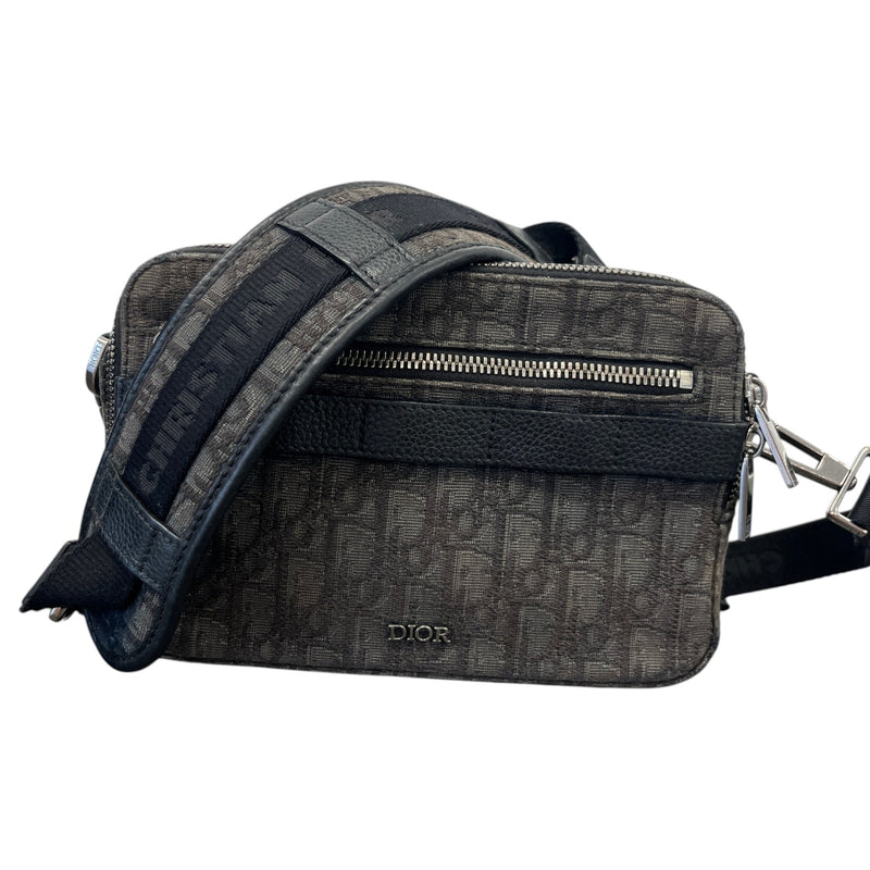 Men's Safari Oblique Messenger Bag Black