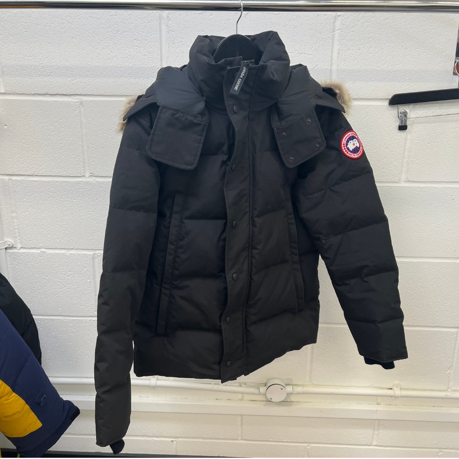 Men's Wyndham Parka Down Jacket Black Size S - Photo 10