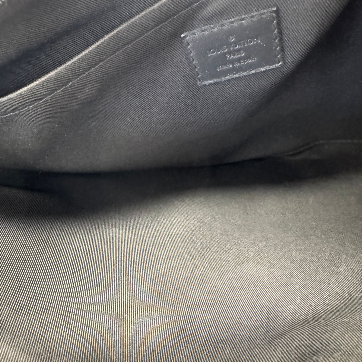 Men's Monogram Shadow Discovery Pochette Pouch Black - Photo 8