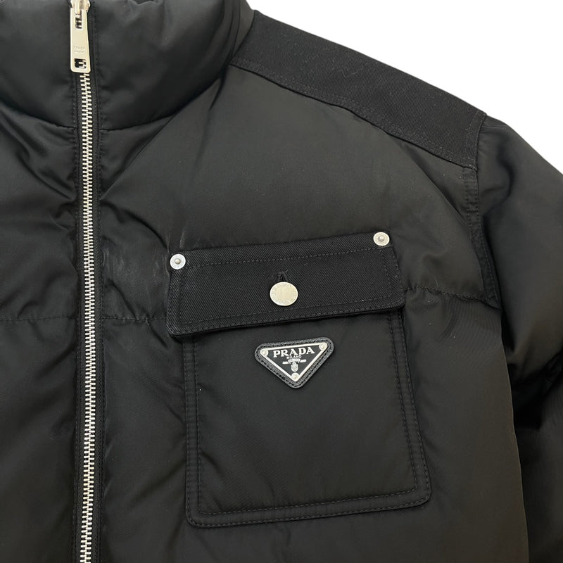 Men's Plaque Logo Re-Nylon Cropped Down Jacket Black Size L