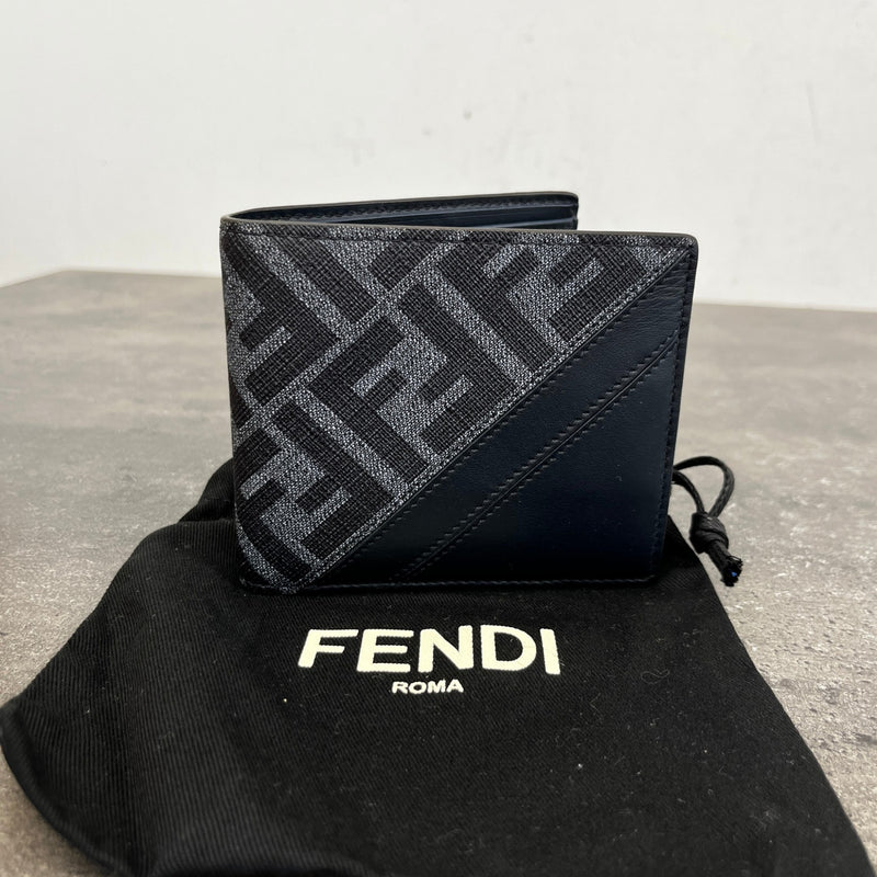 Men's Diagonal Bi Fold Wallet Grey