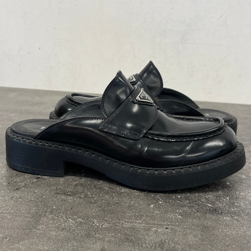 Men's Plaque Logo Loafers Black Size UK 6.5 / EU 40.5