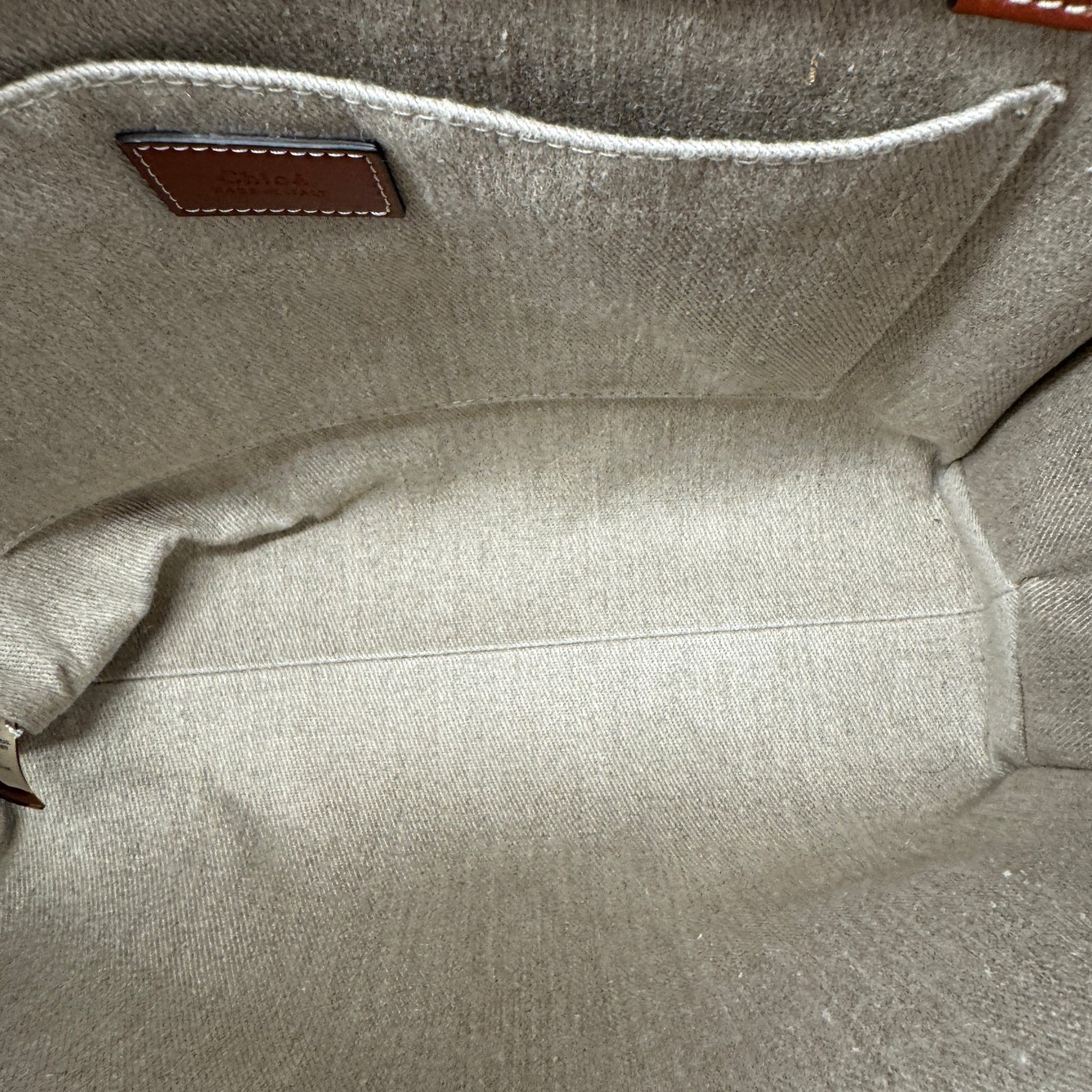 Women's Woody Medium Tote Handbag Beige - Photo 9