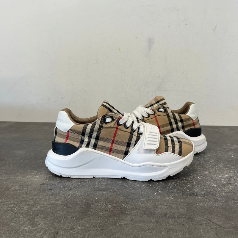 Men's Vintage Check Low Trainers White Size UK 6 / EU 40