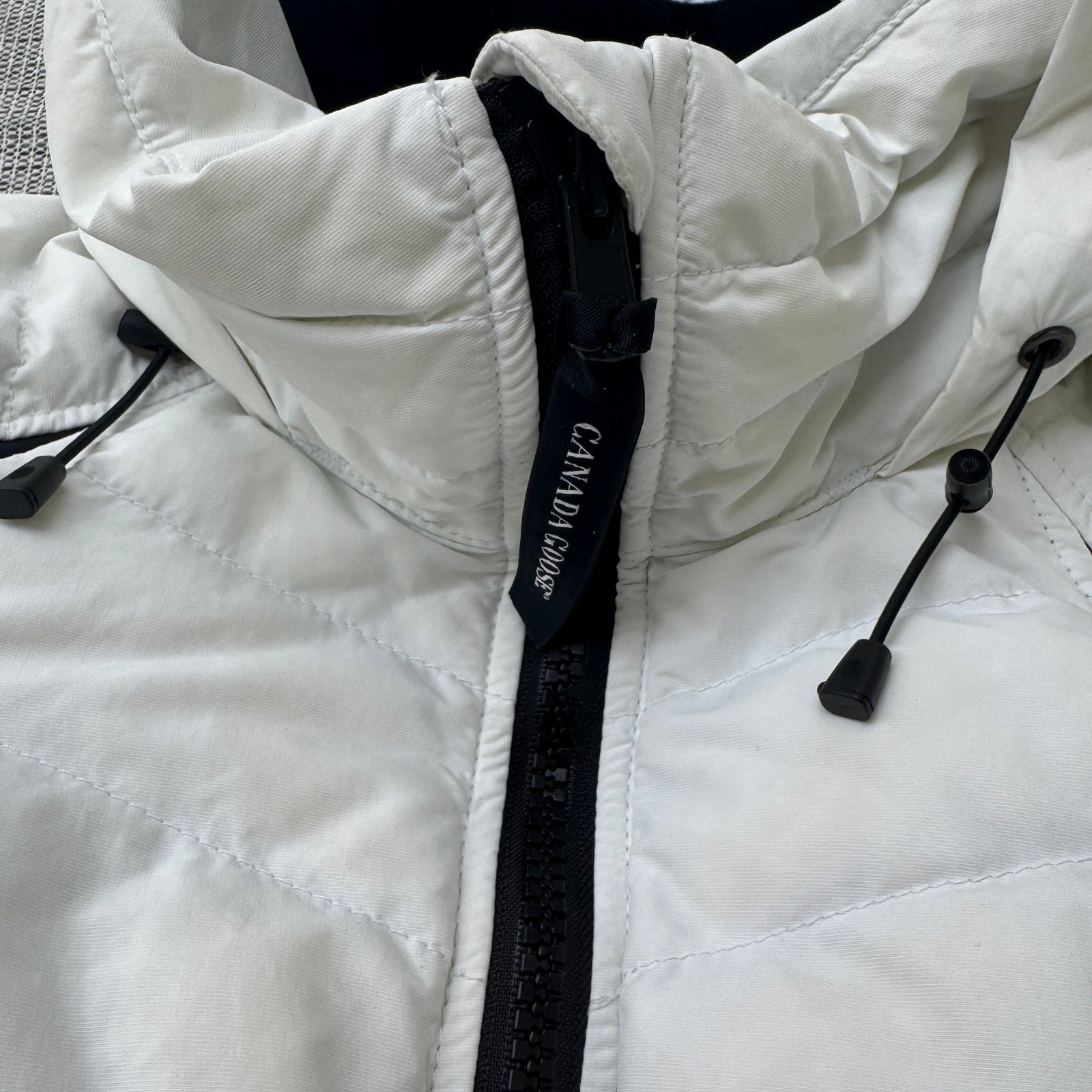 Women's Hybridge Base Down Jacket White Size M - Photo 7