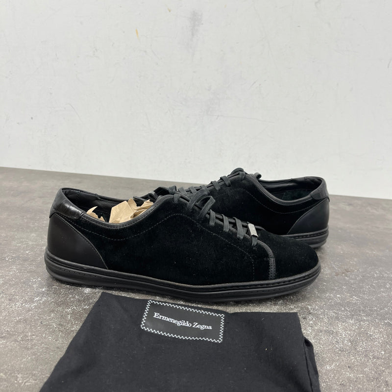 Men's Plaque Logo Low Trainers Black Size UK 9 / EU 43
