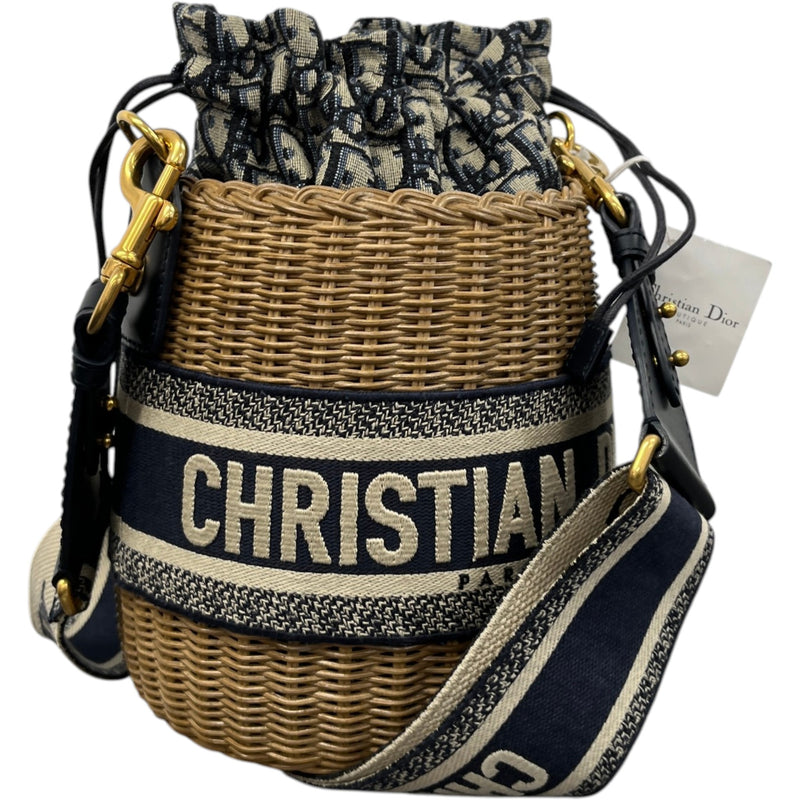 Women's Oblique Wicker Drawstring Bucket Handbag Beige