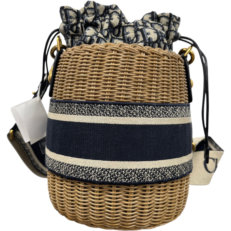 Women's Oblique Wicker Drawstring Bucket Handbag Beige