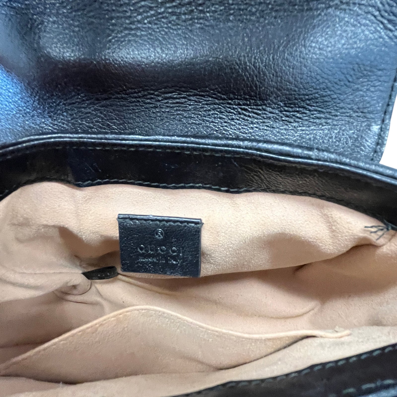 Women's GG Marmont Diagonal Matelassé Mini Top Handle Handbag Beige - Photo 12