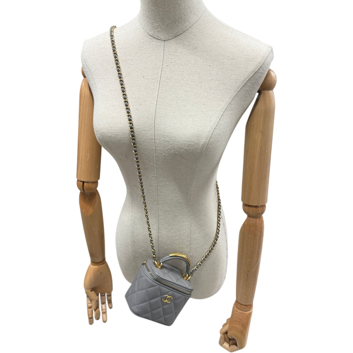 Women's Mini Metal Top Handle Vanity Handbag Grey - Photo 2