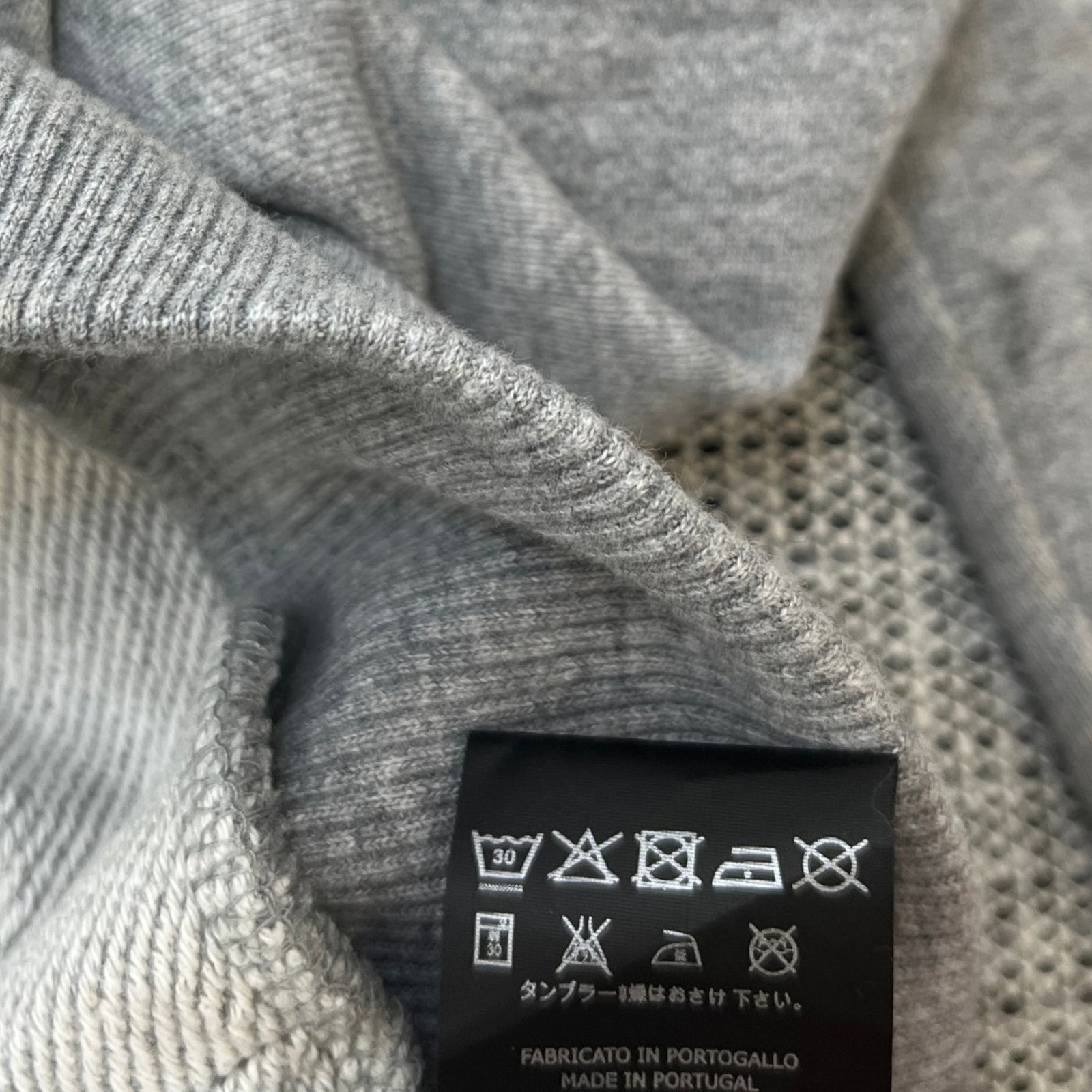 Men's Juniors Embossed Logo Hoodie Grey Size 16Y - Photo 8