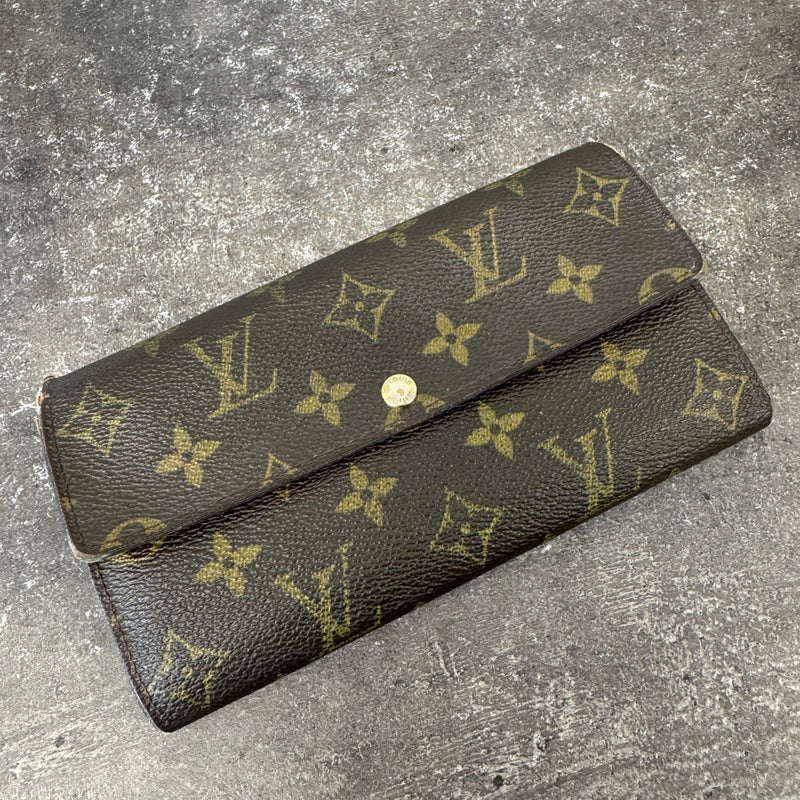 Women's Monogram Sarah Wallet Brown
