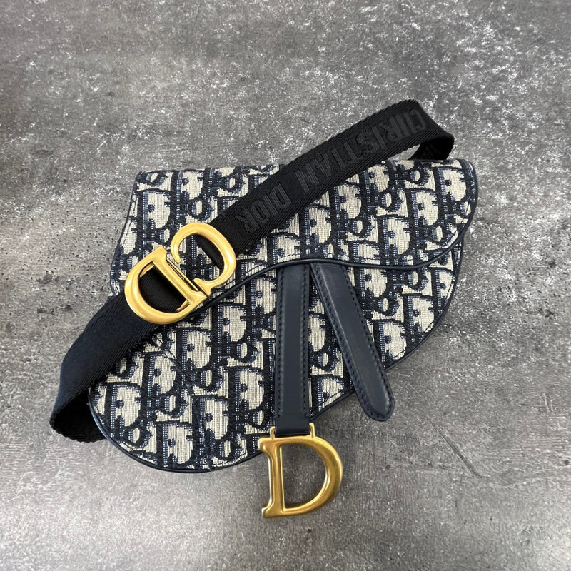 Women's Oblique Saddle Belt Bag Navy