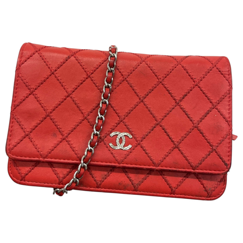 Women's CC Lambskin Wallet On Chain Crossbody Bag Red