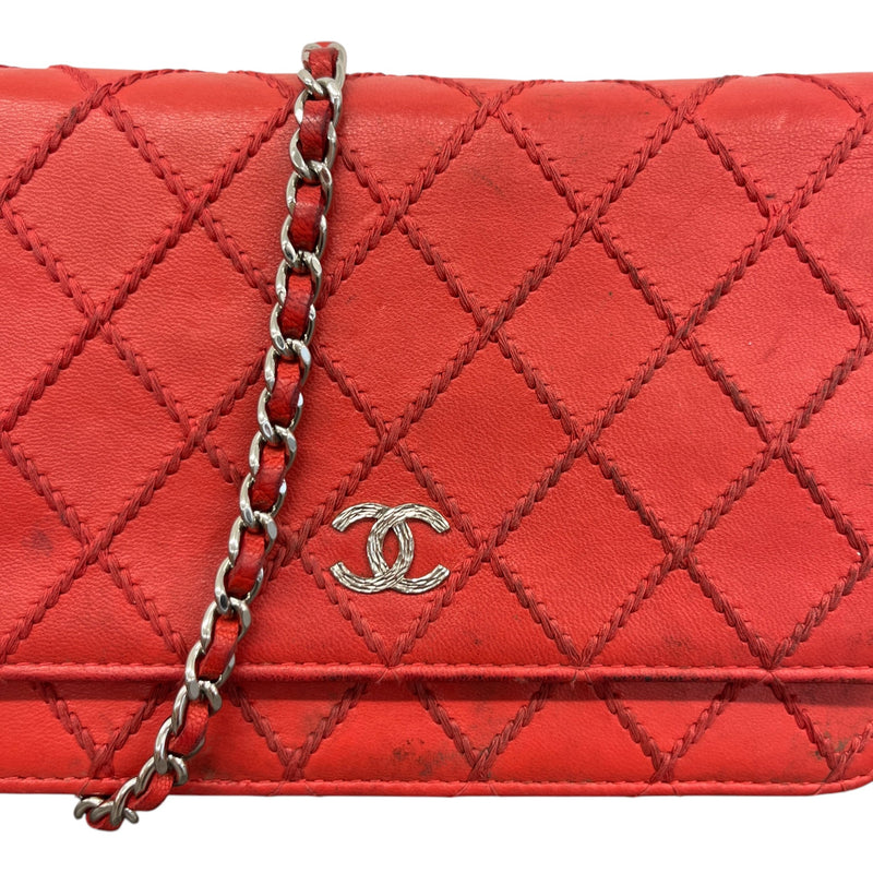 Women's CC Lambskin Wallet On Chain Crossbody Bag Red