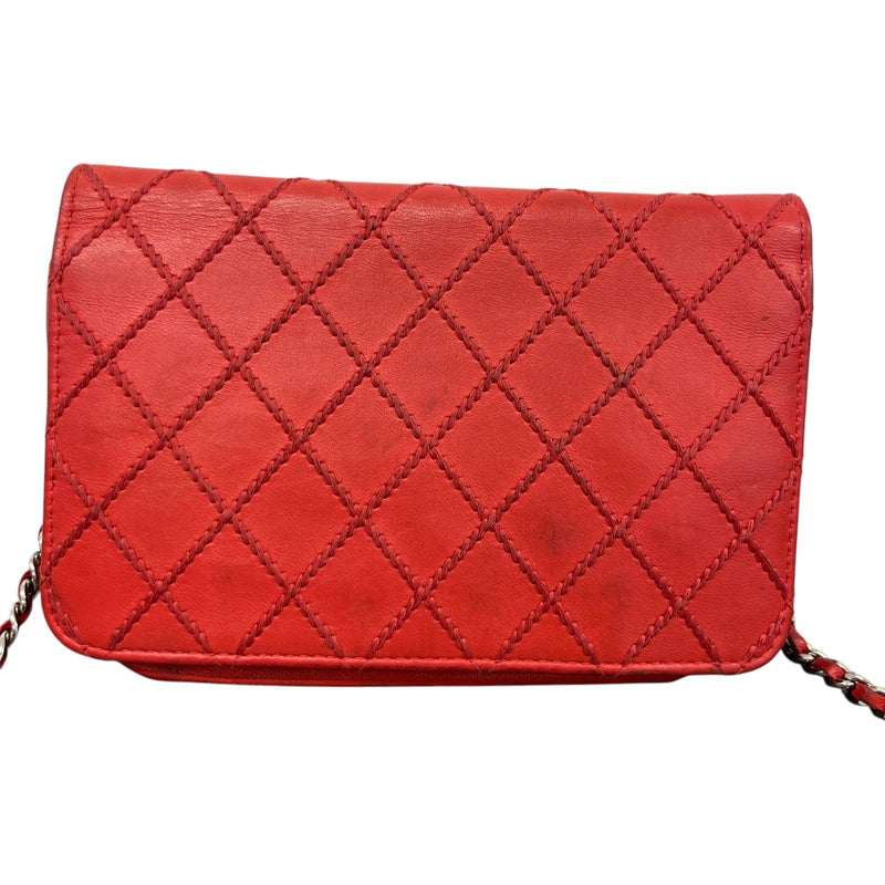 Women's CC Lambskin Wallet On Chain Crossbody Bag Red
