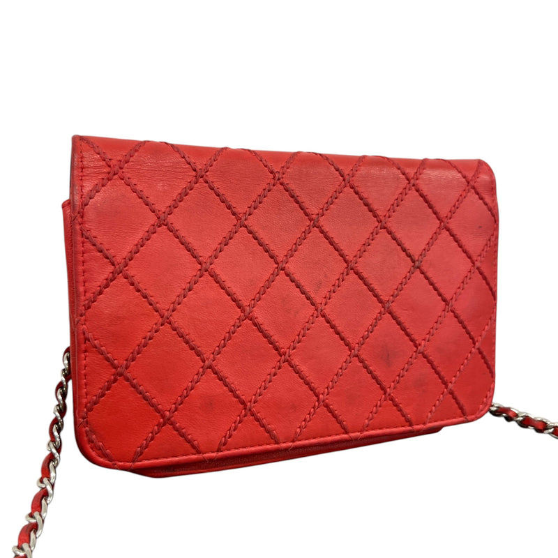 Women's CC Lambskin Wallet On Chain Crossbody Bag Red