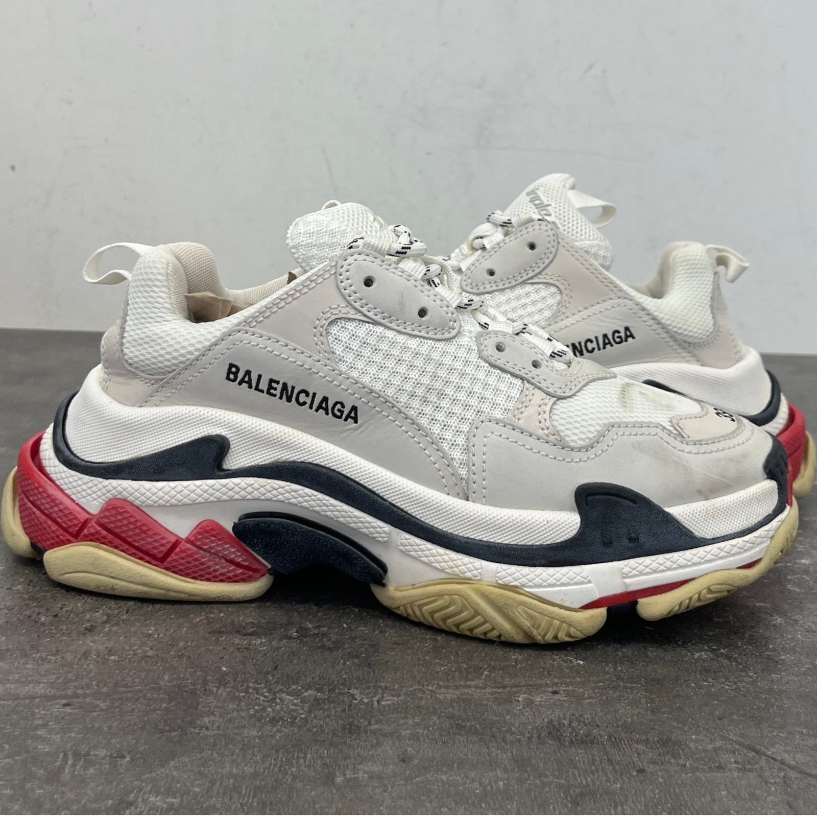 Women's Triple S Low Trainers White Size UK 6 / EU 39 - Photo 13