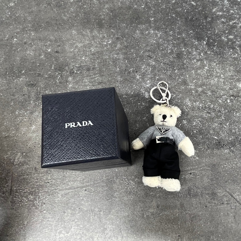 Women's Plaque Logo Teddy Keyring Cream