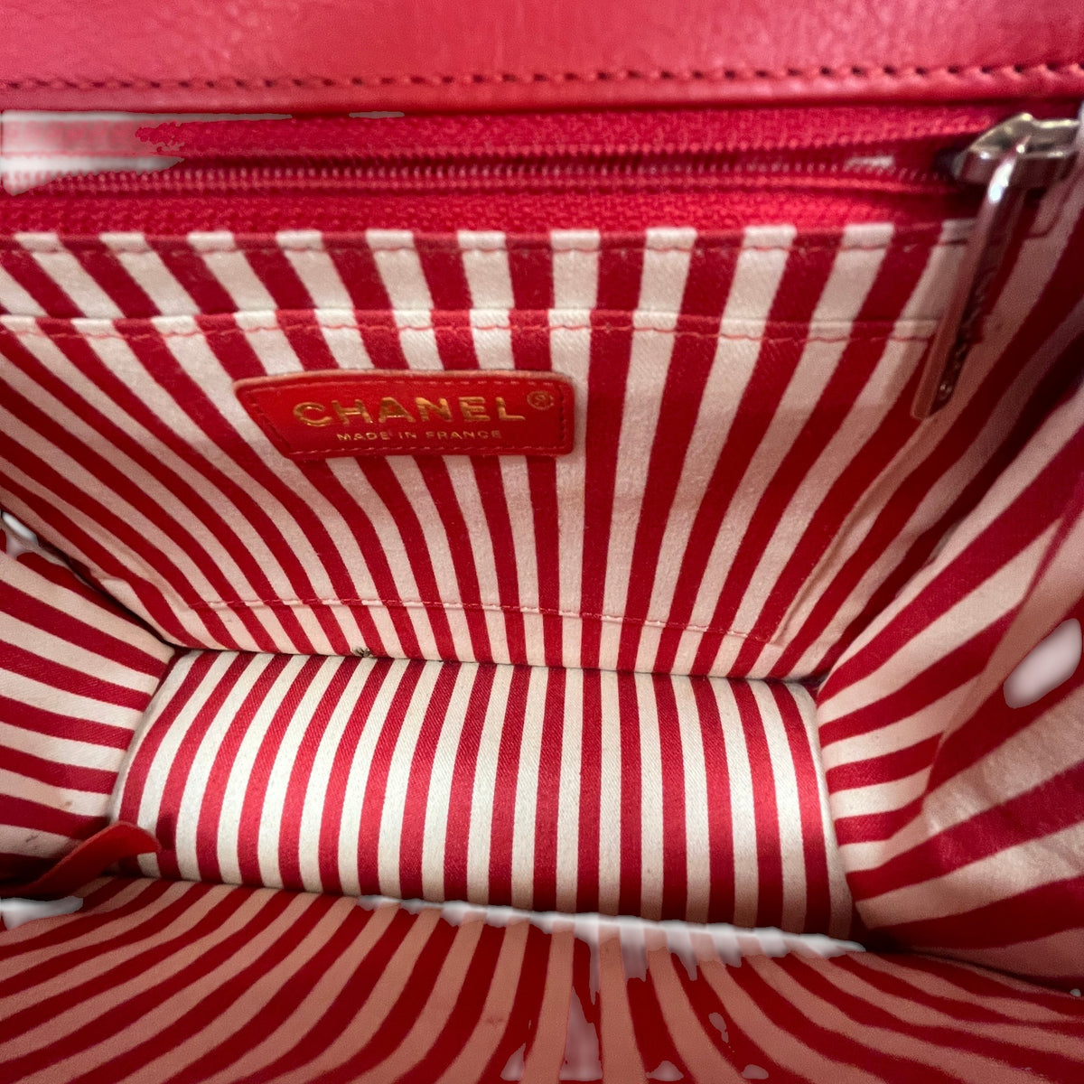 Women's Small Chevron Flap Crossbody Bag Red - Photo 13