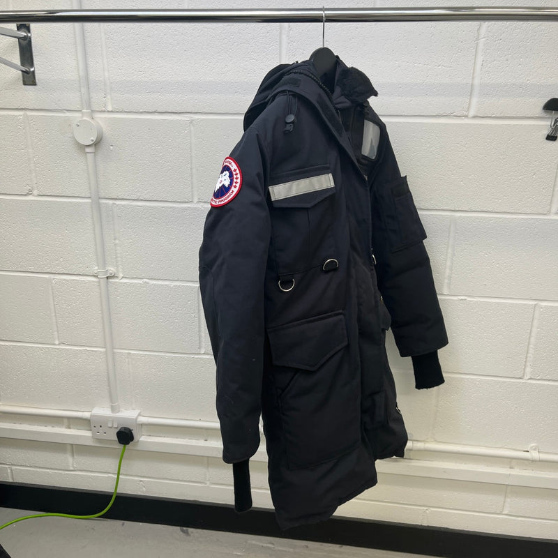 Canada Goose Women's Resolute Parka Down Jacket Navy Size 4