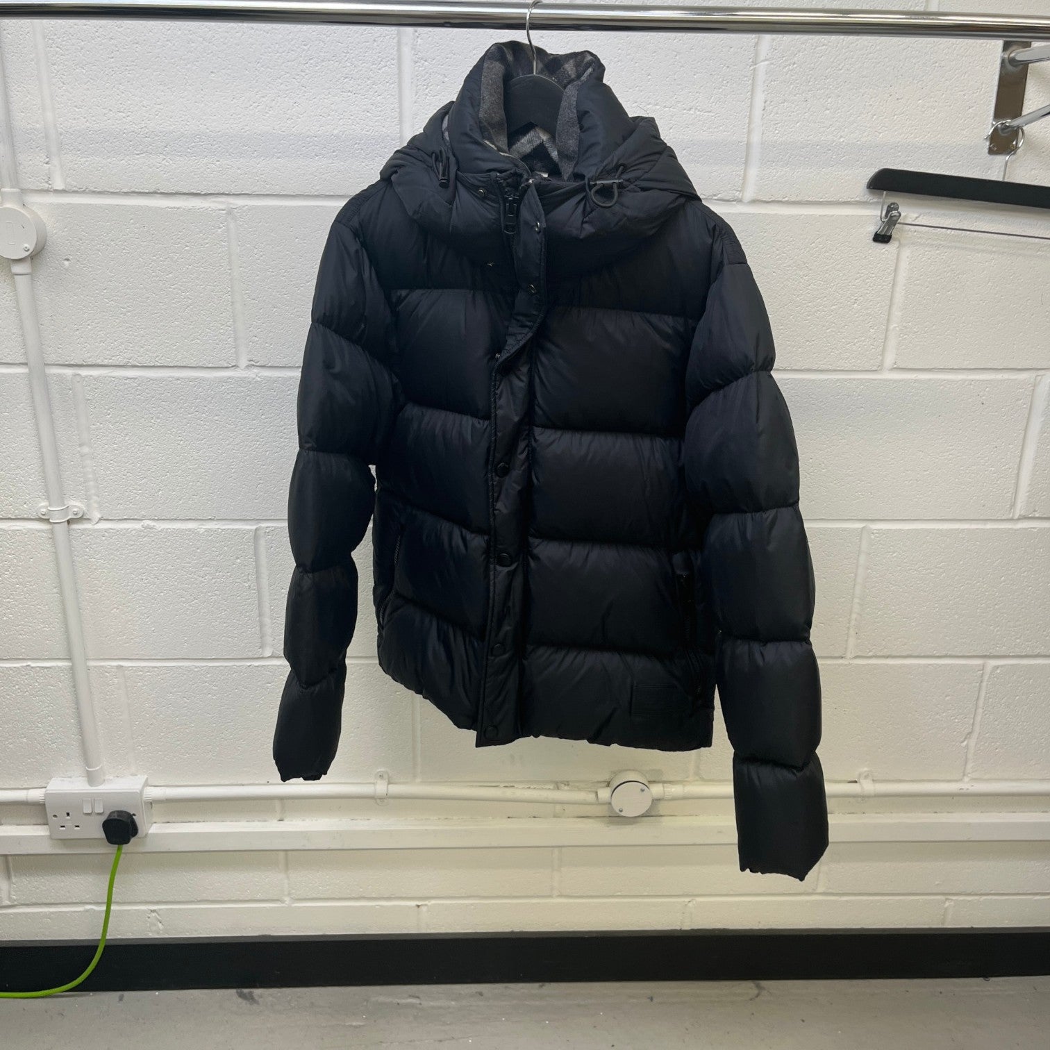Burberry Men's Halsby Down Jacket Black Size S - Photo 8