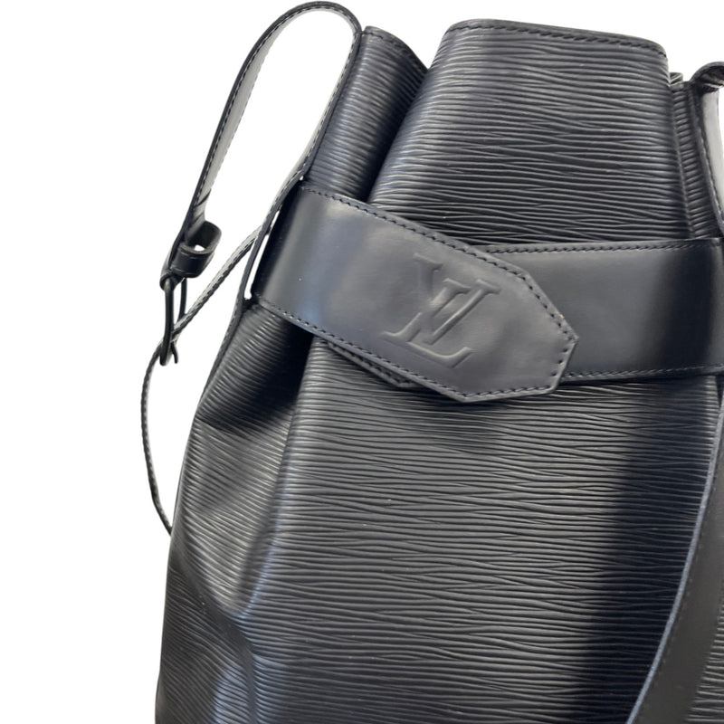 Women's Epi Sac D'Epaule Bucket Bag Black