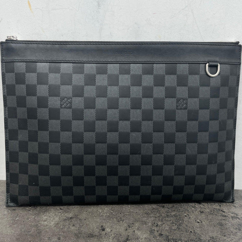Men's Damier Graphite Voyage MM Pouch Black