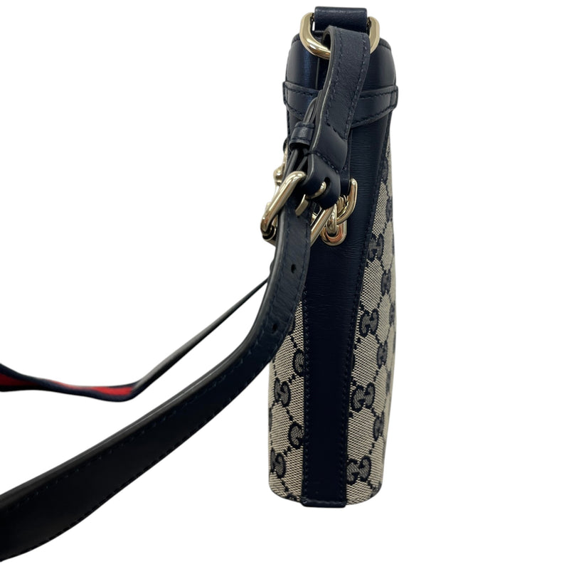 Women's GG Supreme Bucket Crossbody Bag Navy