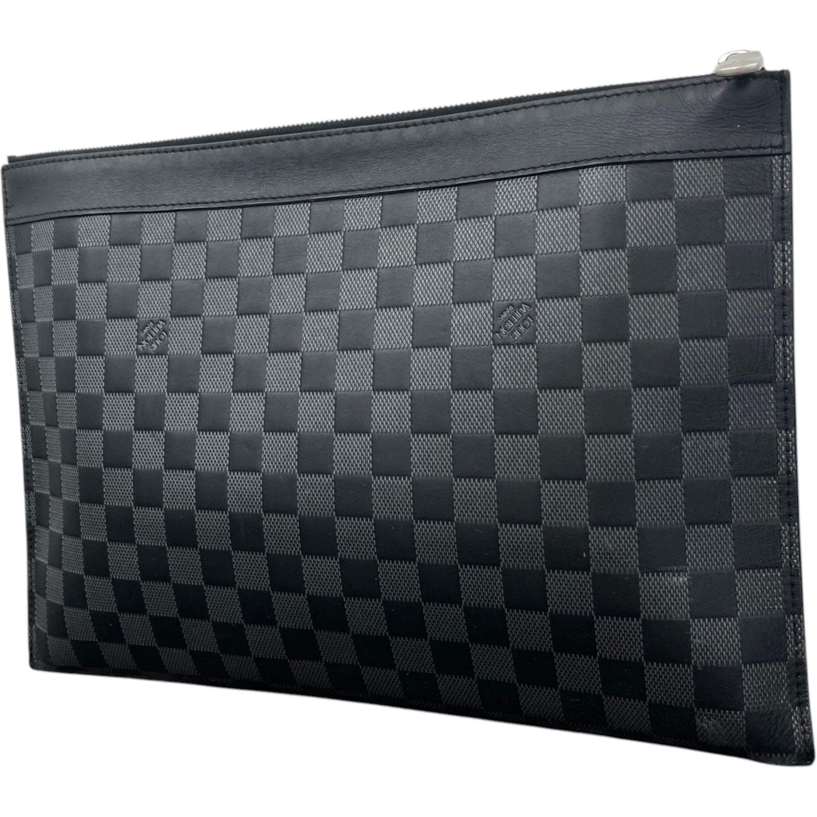 Men's Damier Graphite Voyage MM Pouch Black - Photo 6