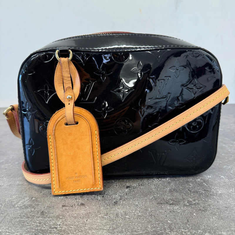Women's Monogram Vernis Santa Monica Handbag Black