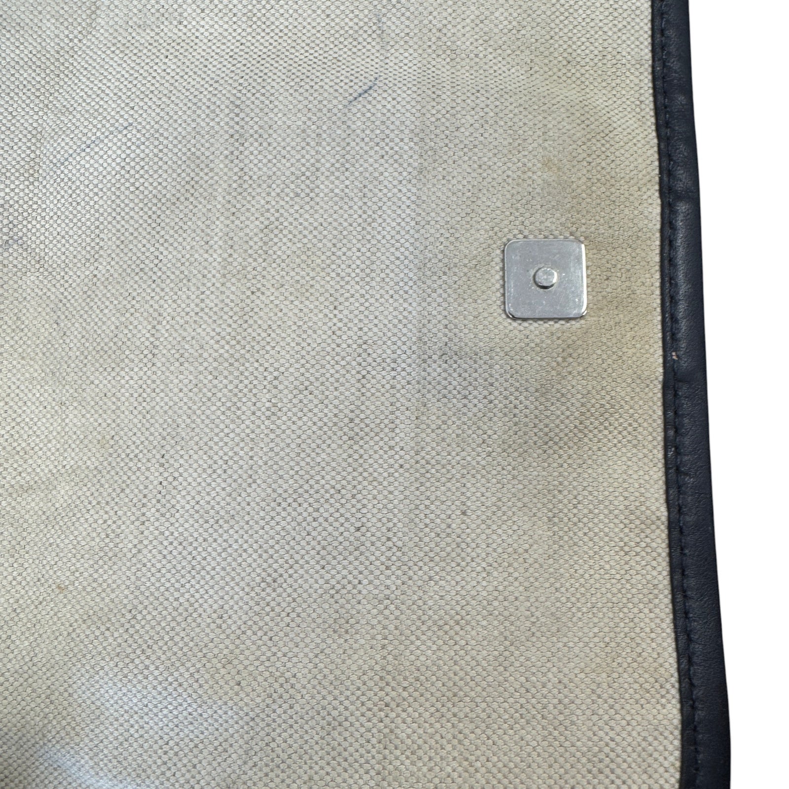 Women's Gg Supreme Messenger Bag Beige - Photo 8