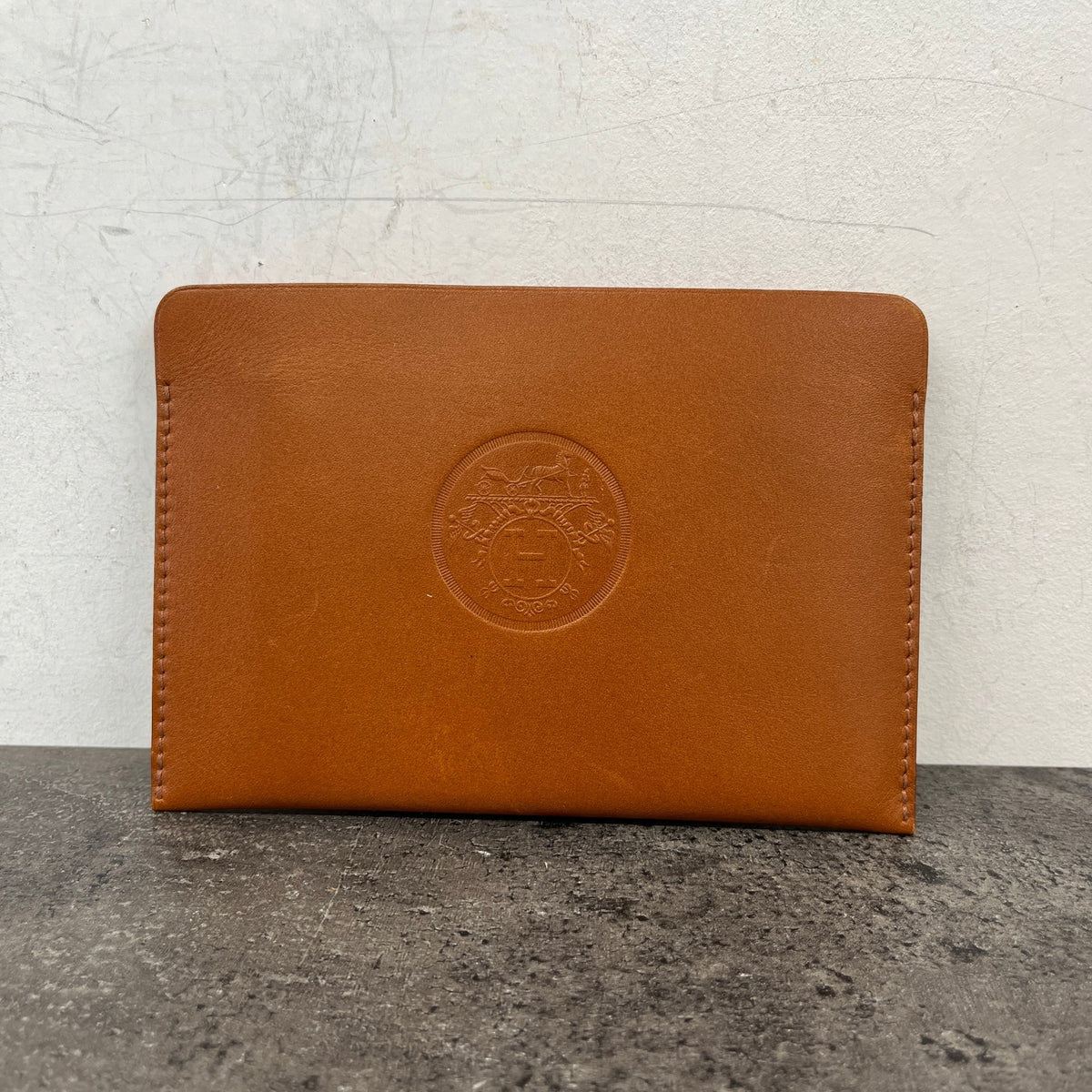 Women's Leather Logo Passport Holder Brown - Photo 10