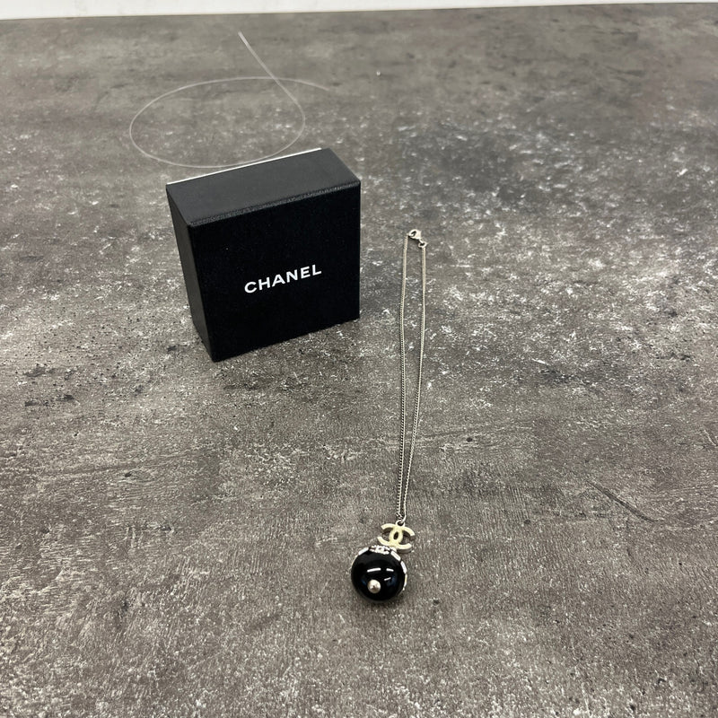 Women's CC Ball Pendent Necklace Black