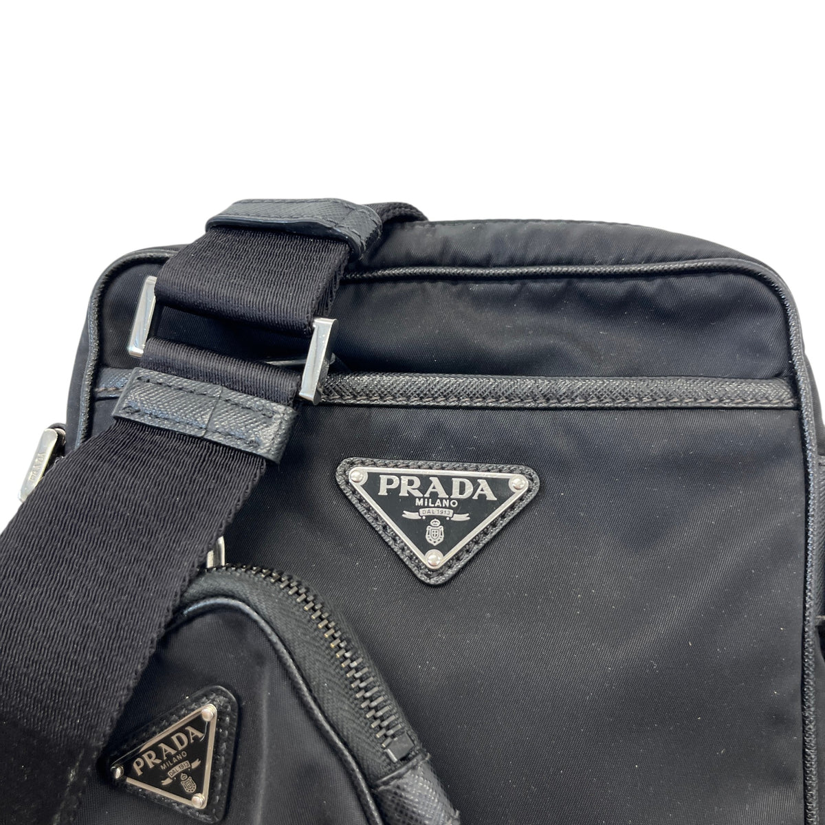 Men's Re-Nylon Plaque Logo Messenger Bag Black - Photo 10