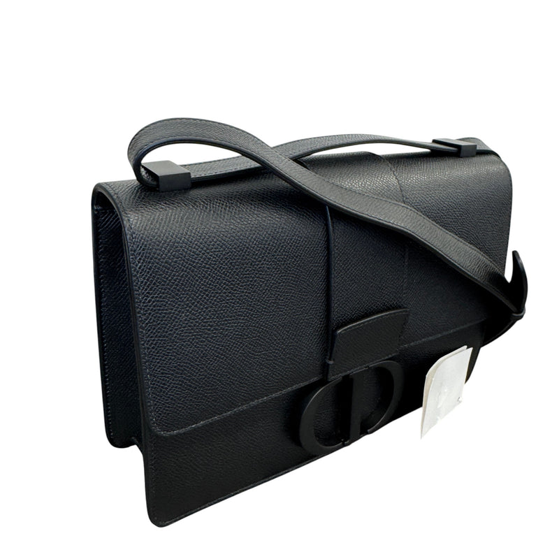 Women's 30 Montaigne Handbag Black