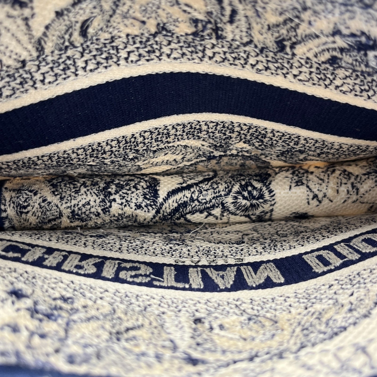 Women's Toile De Jouy Mini Book Tote Bag Navy - Photo 11