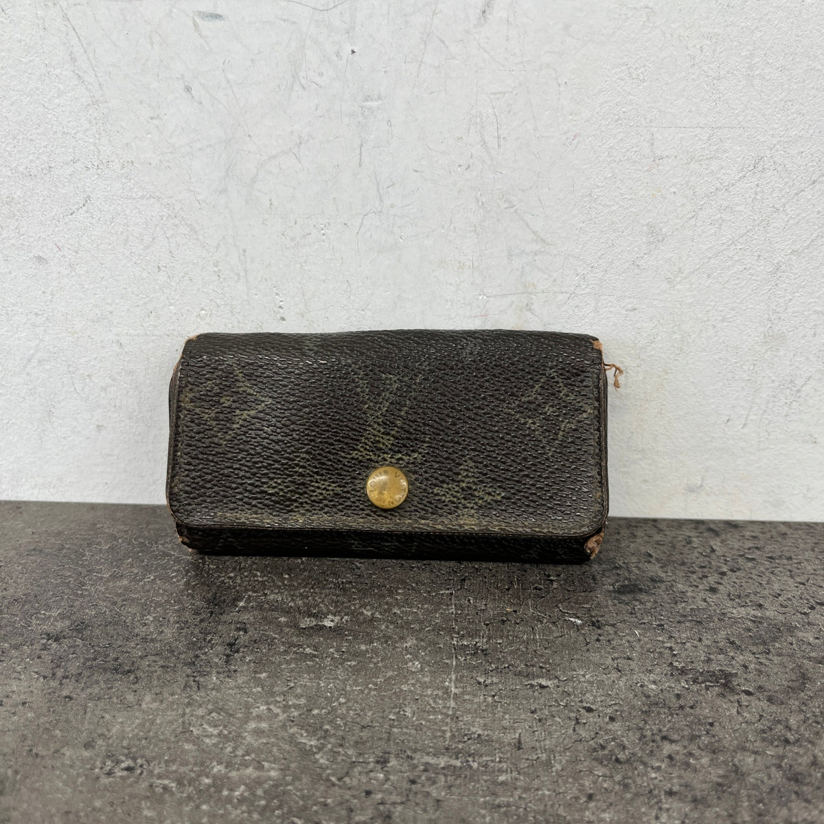 Women's Monogram Key Holder Keyring Brown - Photo 9