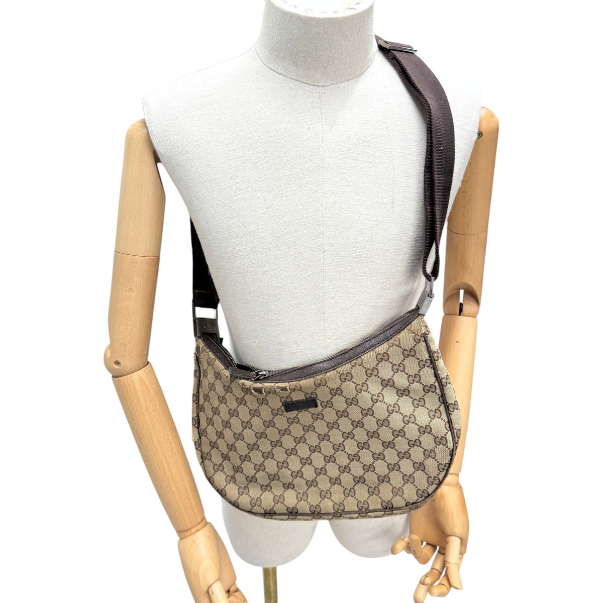 Women's GG Supreme Handbag Beige - Photo 2