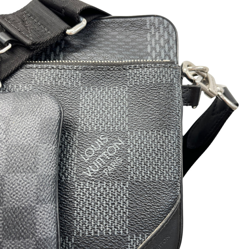 Men's Damier Trio Messenger Bag Black
