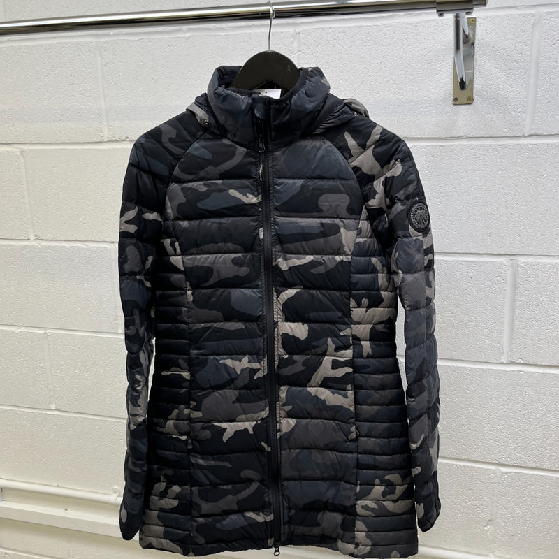 Women's Montgomery Camo Down Jacket Black Size M
