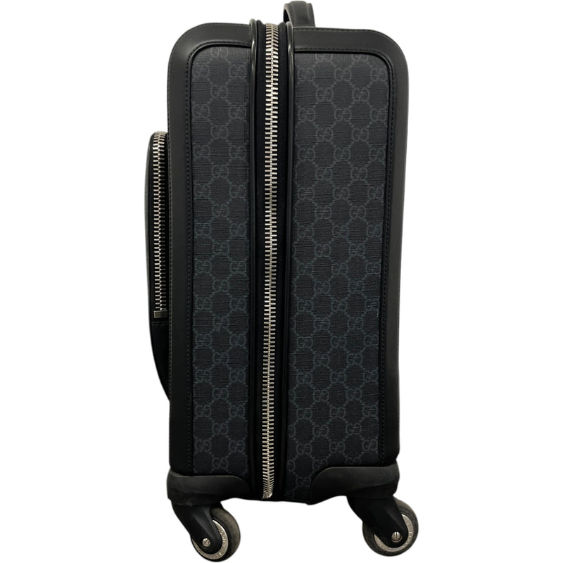 Men's GG Supreme Travel Bag Black