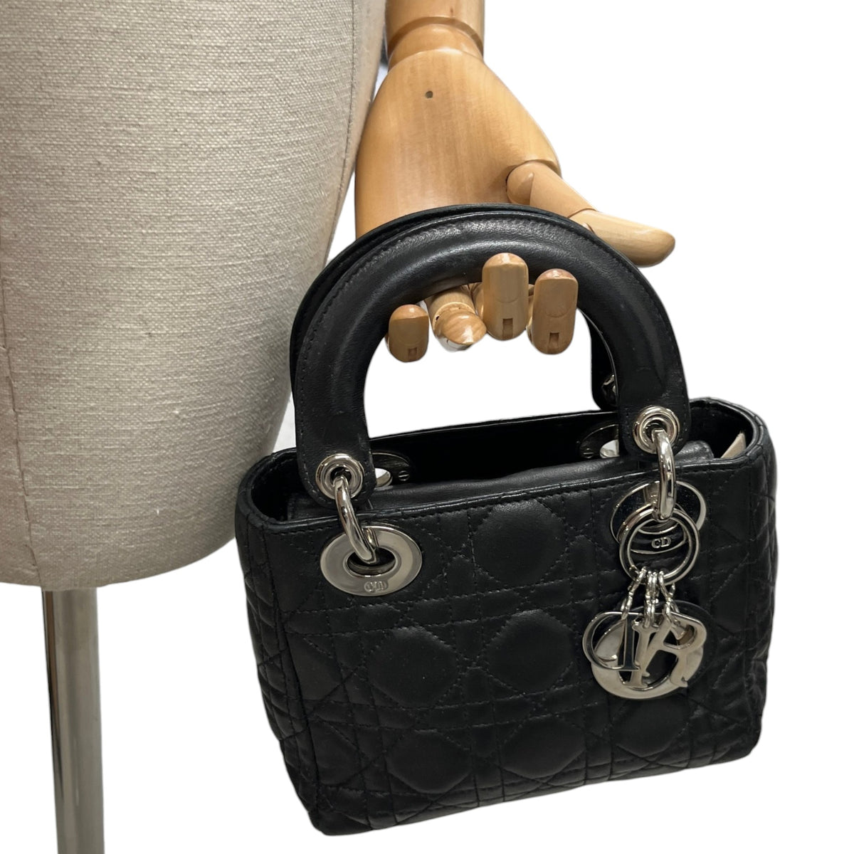 Women's Mini Lady Dior Handbag Black - Photo 2