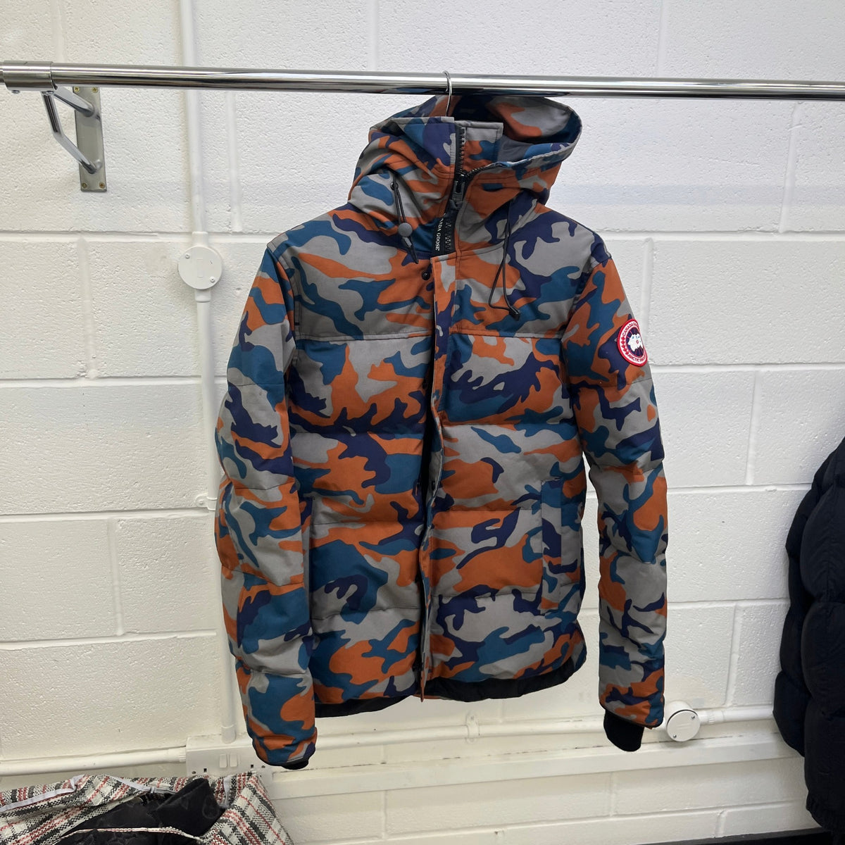 Men's MacMillan Camo Down Jacket Grey Size M - Photo 8