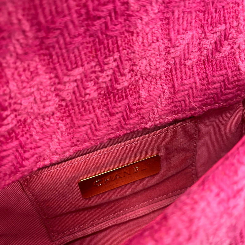 Women's Chanel 19 Belt Bag Pink