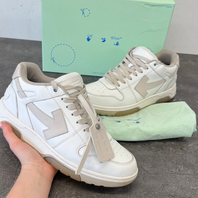 Men's Out Of Office Low Trainers White Size EU 43 / UK 9