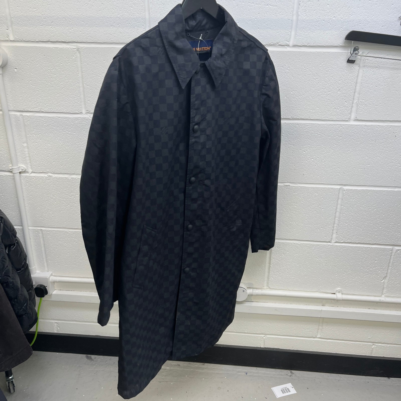 Men's Damier Packable Nylon Raincoat Windbreaker Black Size L - Photo 7