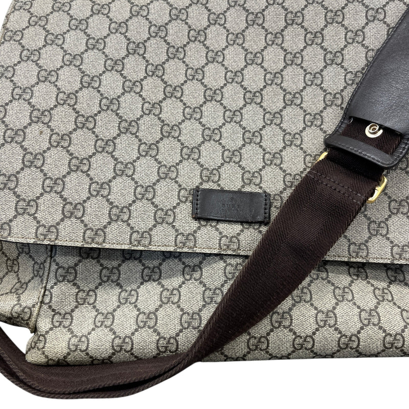 Men's GG Supreme Changing Baby Travel Bag Beige